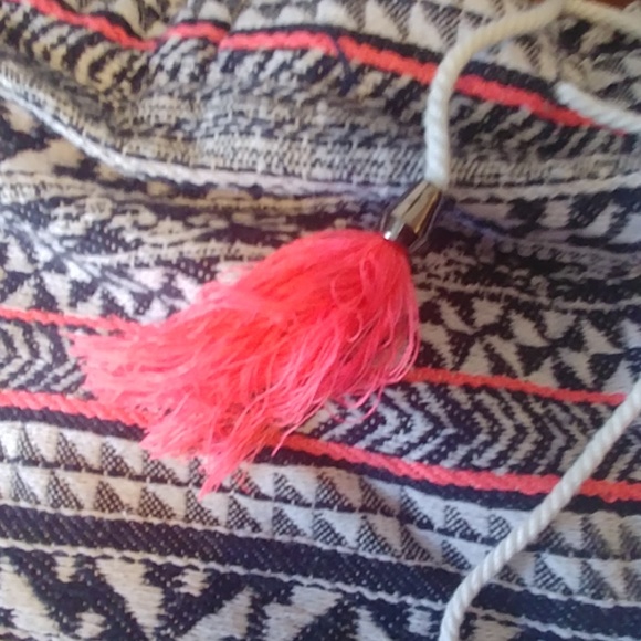 Shorts make a offer - Picture 4 of 4